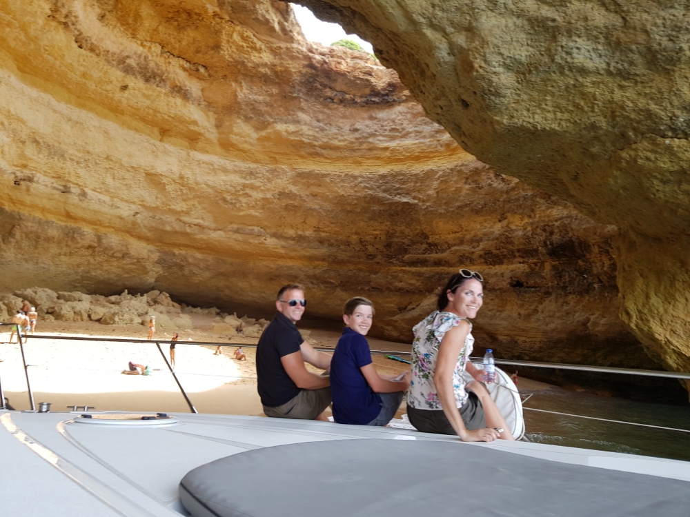 Benagil Cave Yacht Charter - Vilamoura Boat Trip